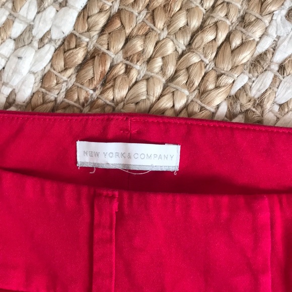 New York and Company shorts - Picture 2 of 4